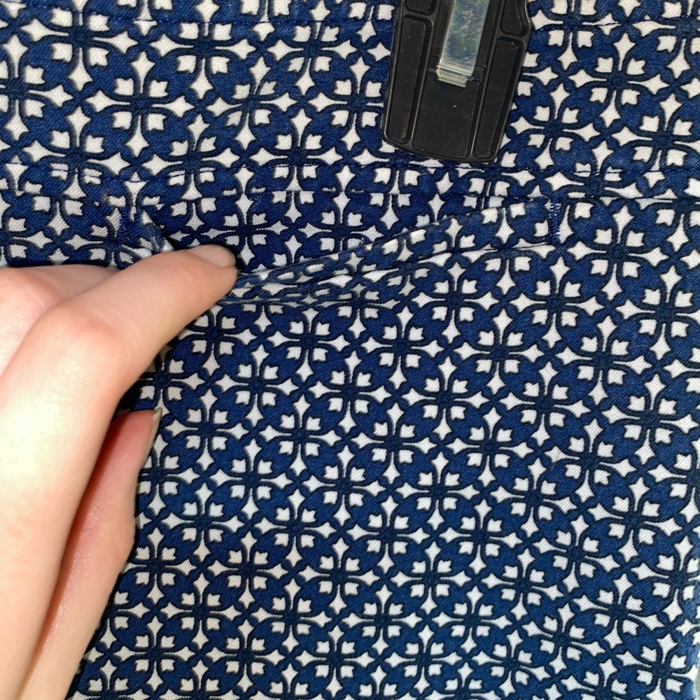 Patterns stretchy side zip pants - Picture 3 of 8